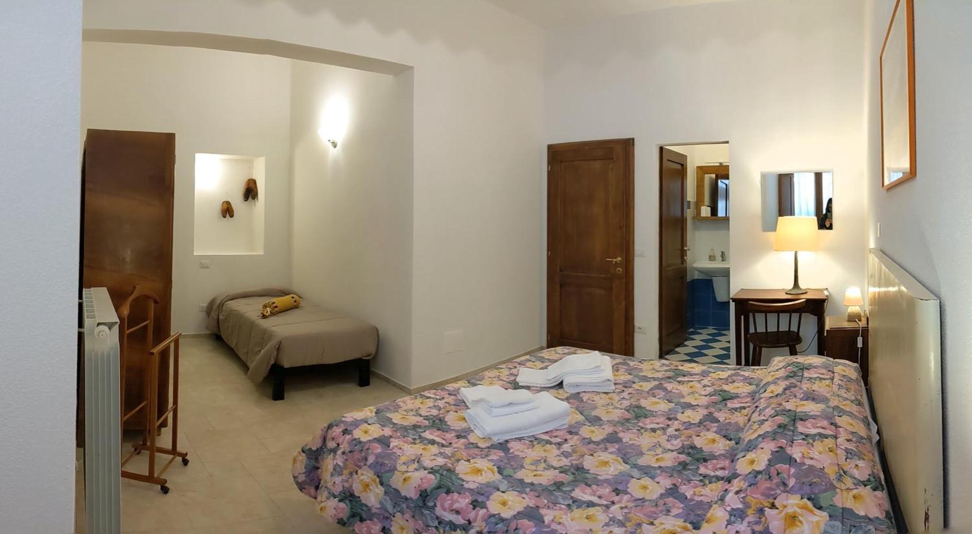 Agriturismo Biofattoria L'Upupa Монтальчино Экстерьер фото
