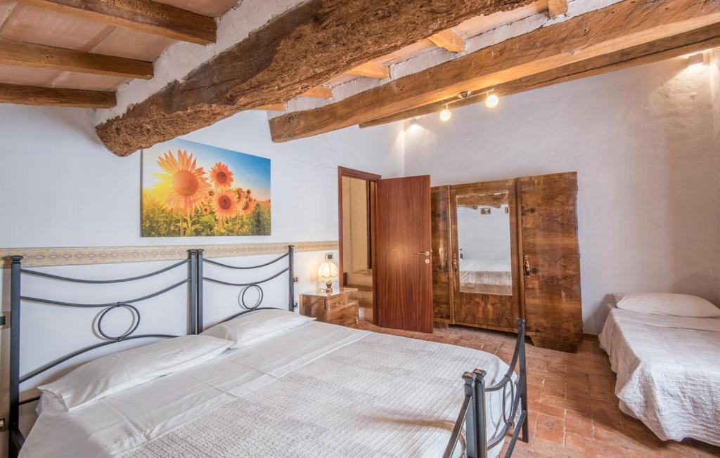Agriturismo Biofattoria L'Upupa Монтальчино Экстерьер фото